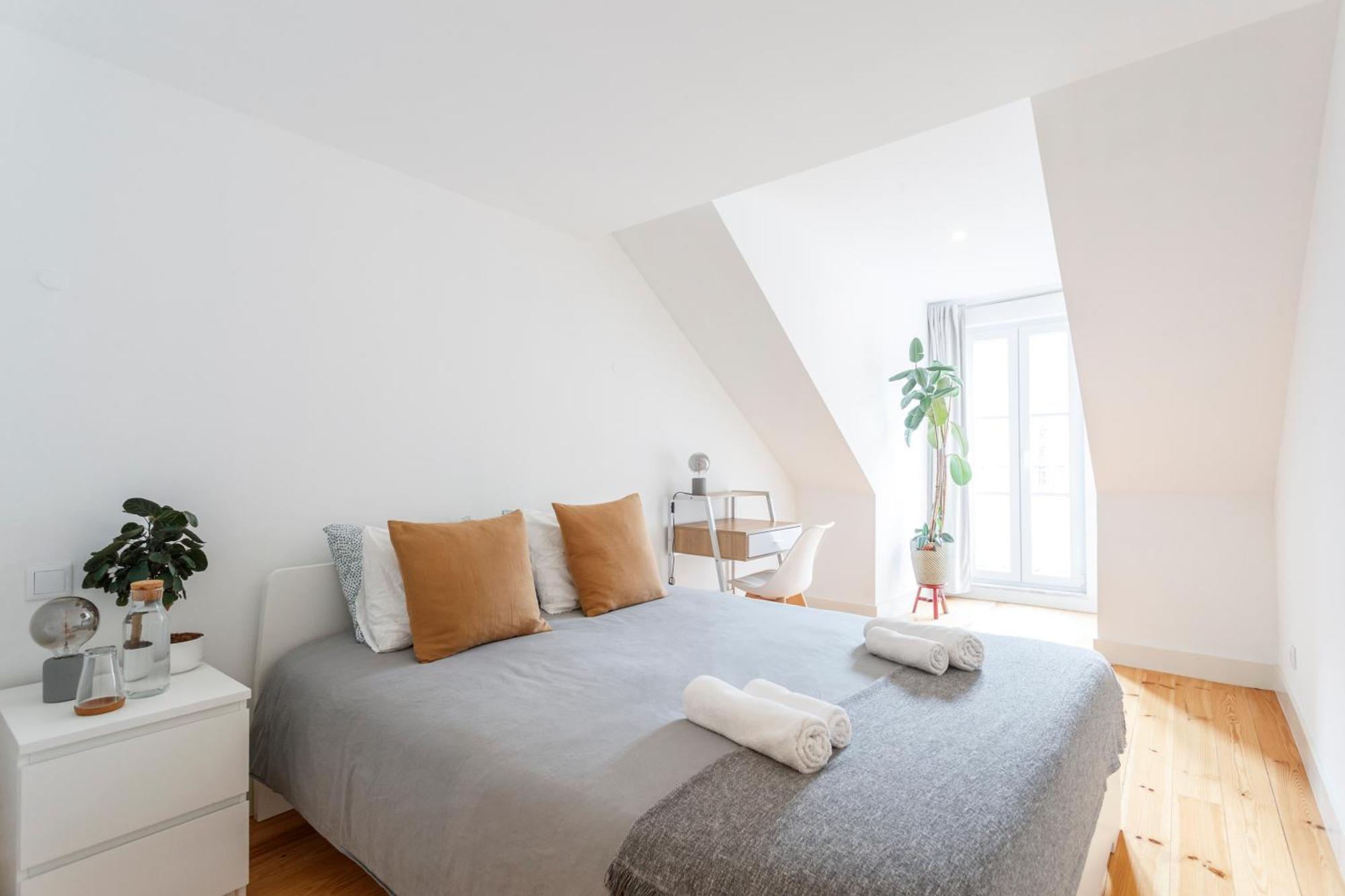 In Cozy In Chiado In Shared House Lisbon